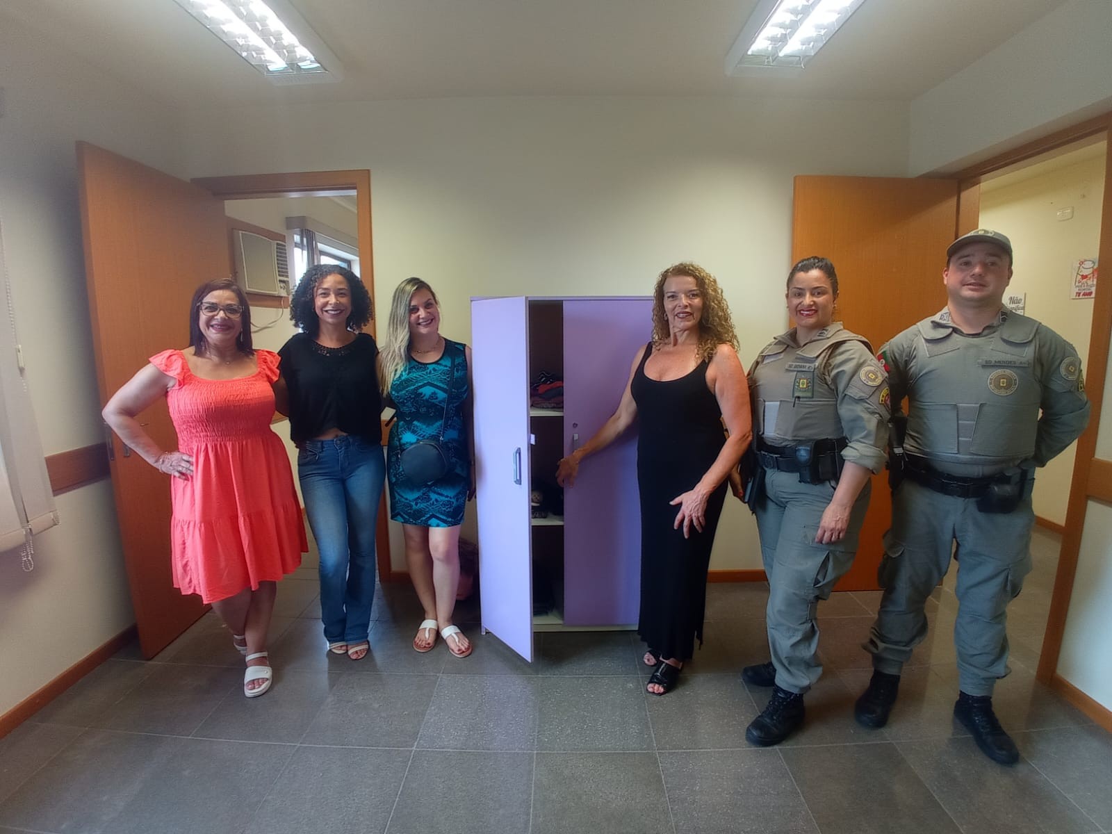 Espaço para doação de roupas é inaugurado no Centro de Referência em Atendimento à Mulher de Rio Grande