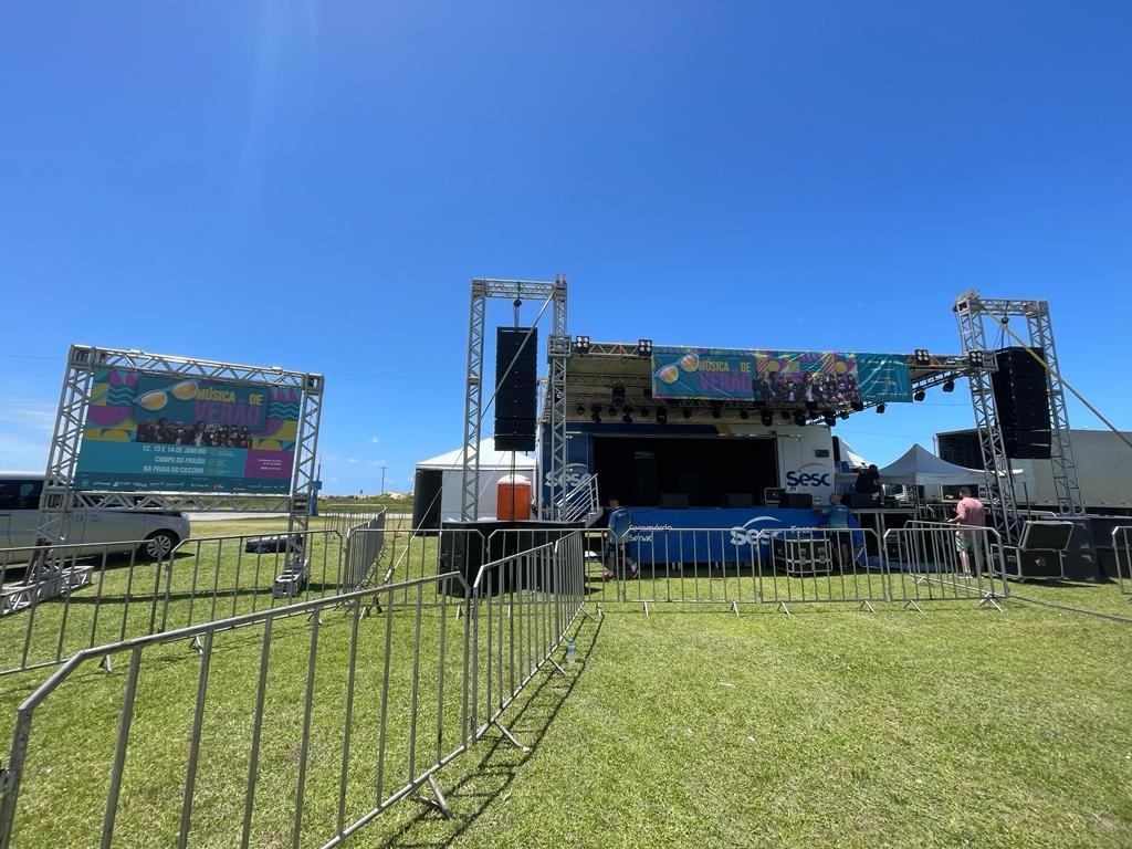 Música de Verão Sesc inicia nesta sexta-feira (12) com Gilberto Oliveira e Roda de Samba