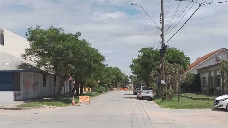 Reta final: obras da rua Lisboa alteram a rota do transporte coletivo até domingo (21)