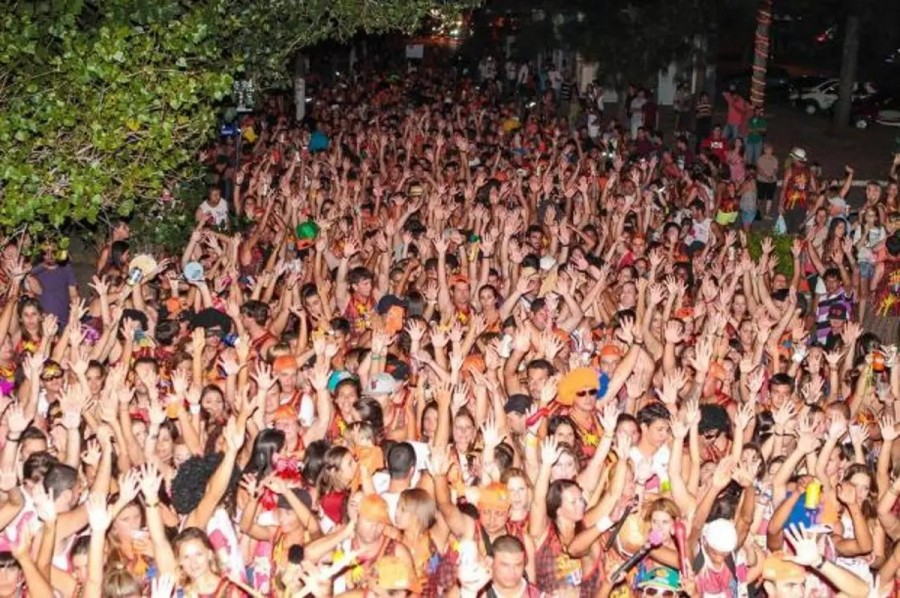 Confira quais blocos ensaiam nesta quinta-feira (18) no Balneário Cassino 