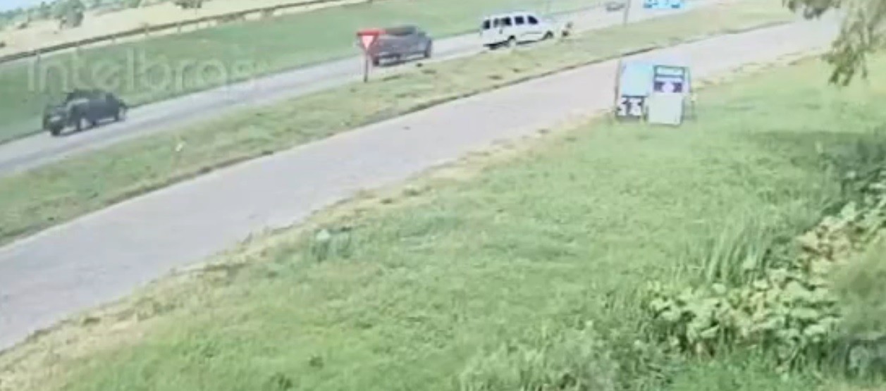 VÍDEO: Imagens mostram capotamento na BR-392 na manhã de segunda-feira (22)