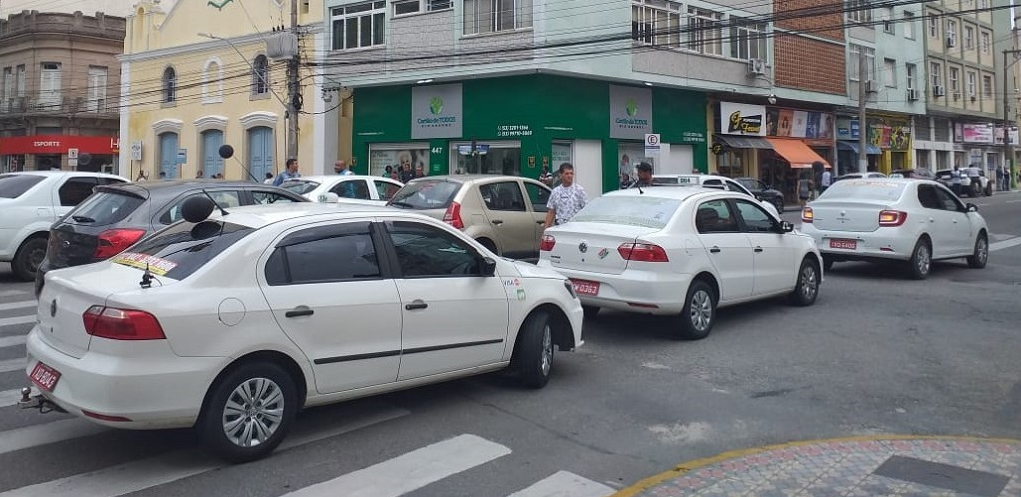 Taxistas podem inscrever-se para duas novas vagas em pontos do Balneário Cassino