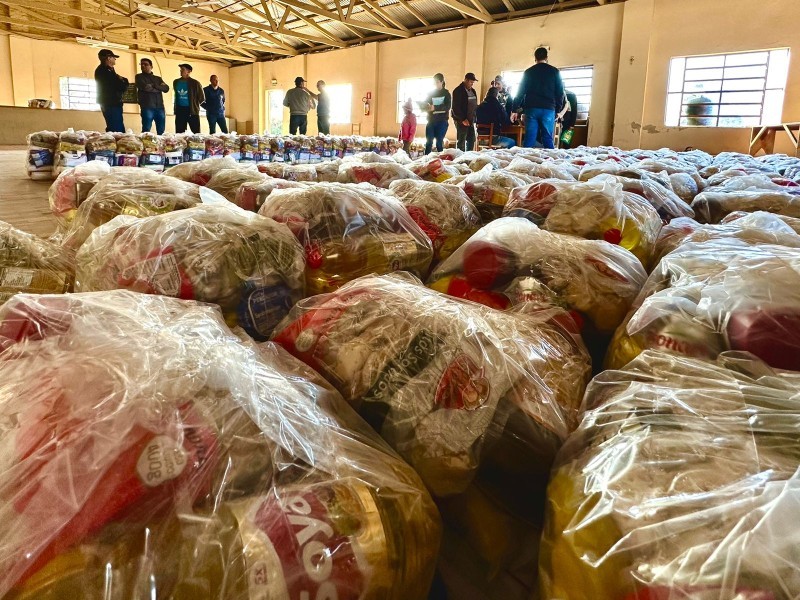 Estado distribuirá 48 mil kits de alimentos para 192 municípios, incluindo Rio Grande