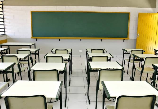 Mais de 670 mil alunos retornam às aulas na Rede Estadual nesta segunda-feira (19)