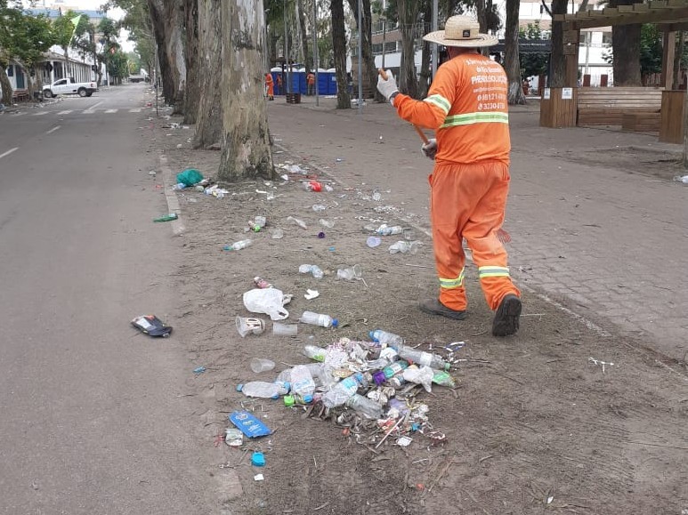Carnaval 2024: mais de 80 toneladas de lixo foram recolhidos na Av. Rio Grande 