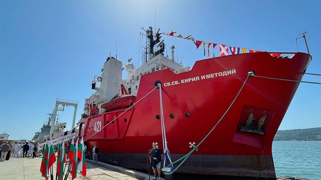 Navio Polar São Cirilo & São Metódio atraca no próximo domingo (25) no Porto do Rio Grande
