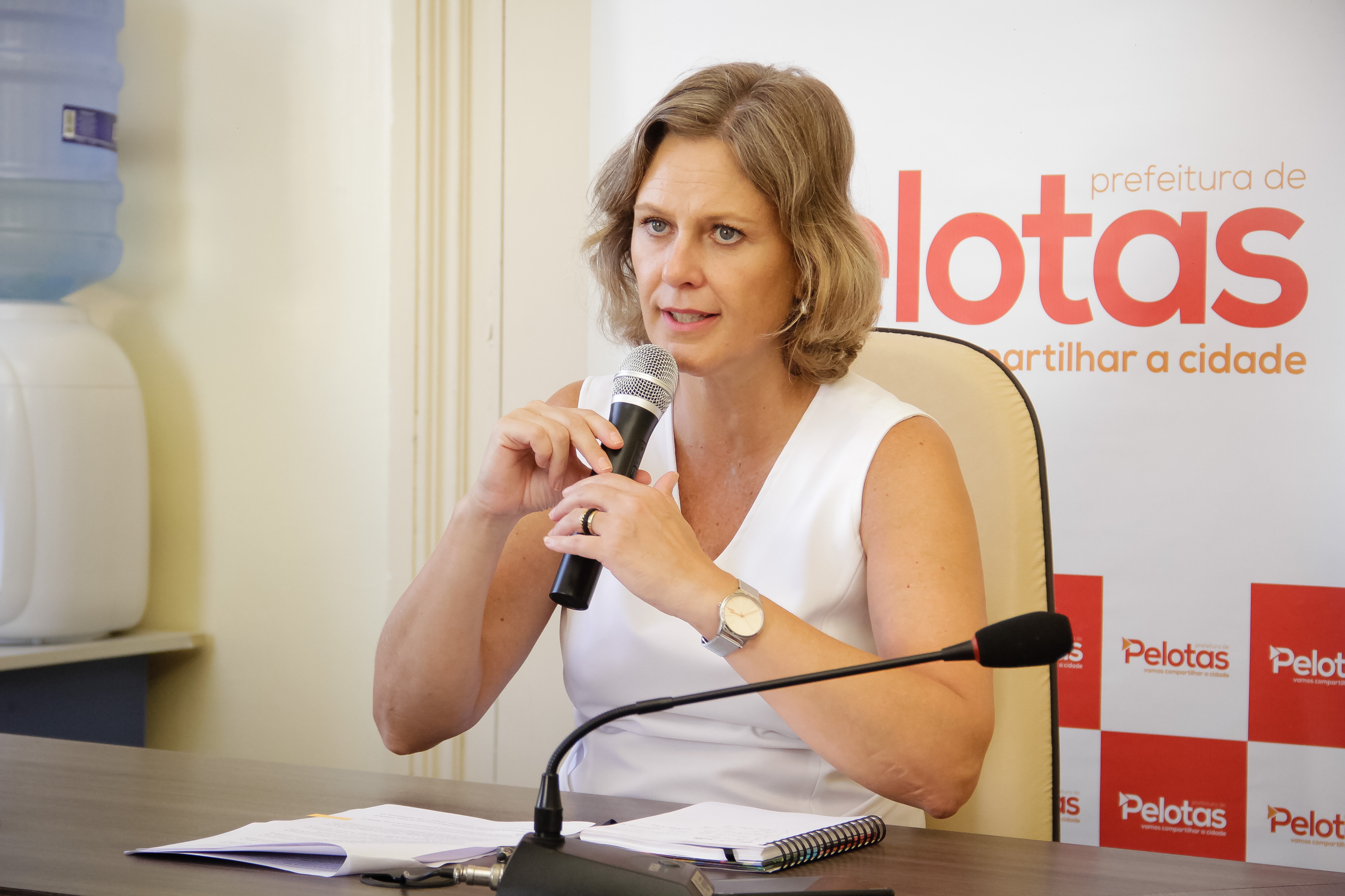 Prefeita de Pelotas, Paula Mascarenhas, deve assumir presidência da Azonasul em assembleia que acontece na sexta-feira (23)