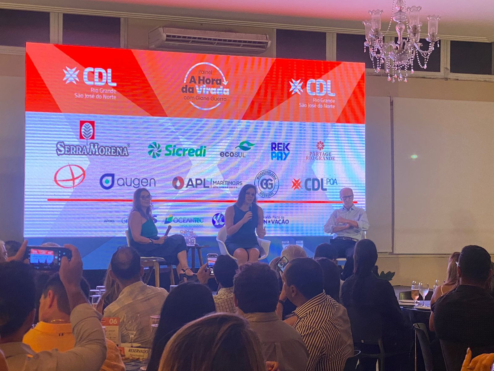 CDL promoveu debate sobre Inteligência Artificial e possibilidades no comércio