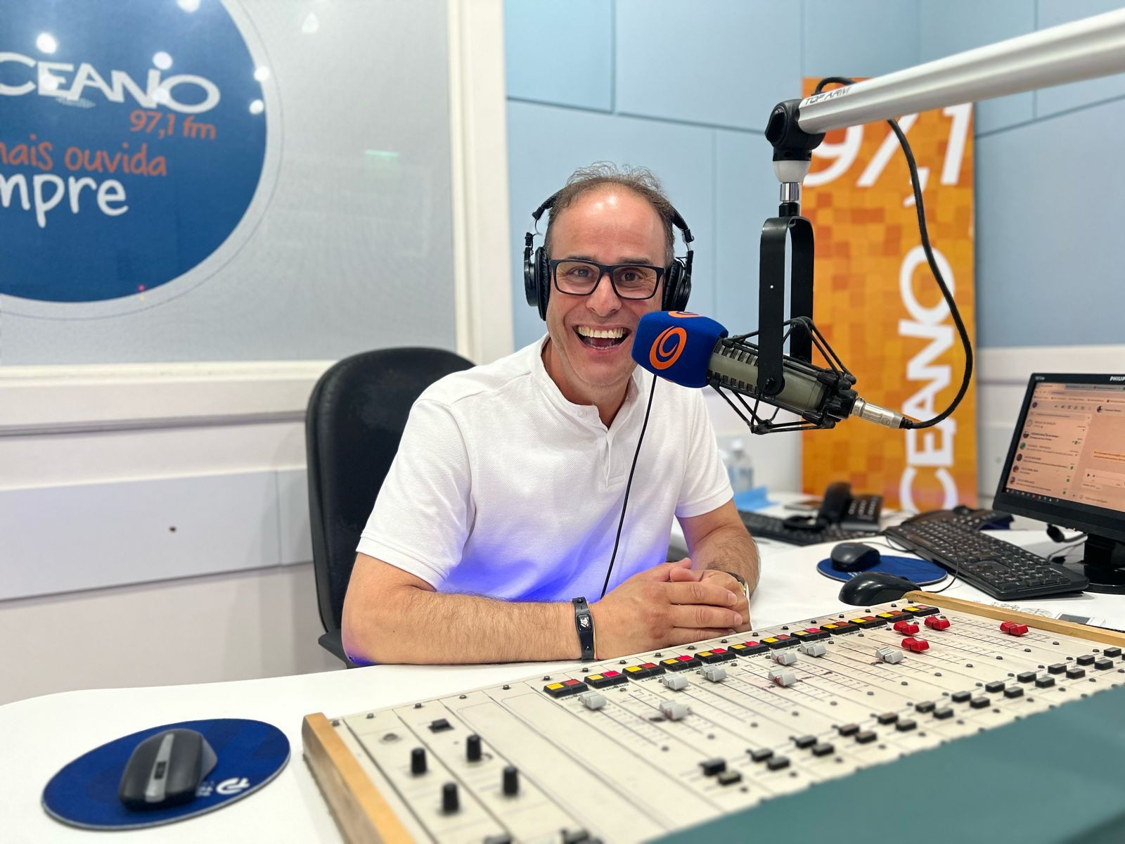 Em recuperação de um câncer, Marcão retorna aos microfones da Rádio Oceano na terça-feira (27)