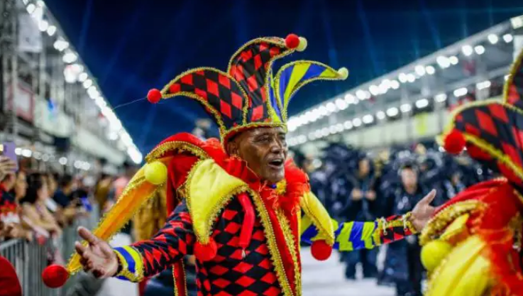 Acadêmicos de Gravataí vence Carnaval 2024 de Porto Alegre