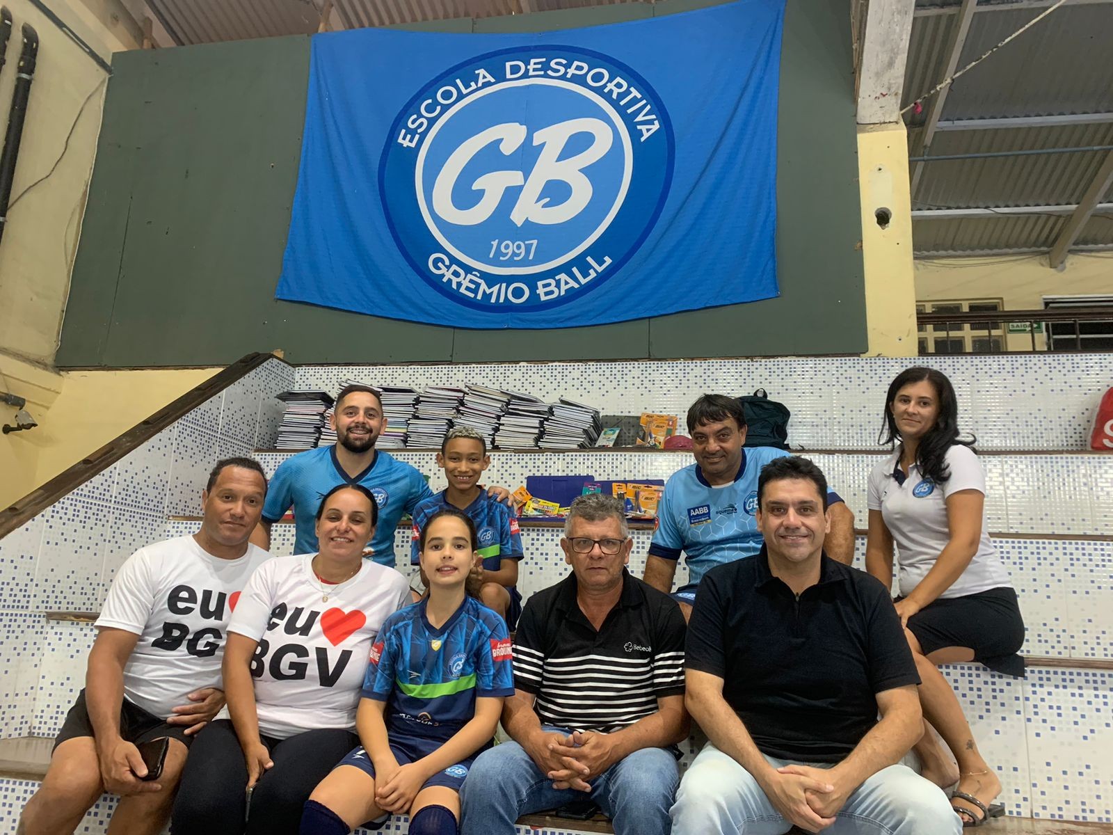 Grêmio Ball doa mais de 150 kits escolares para Associação dos Moradores do BGV