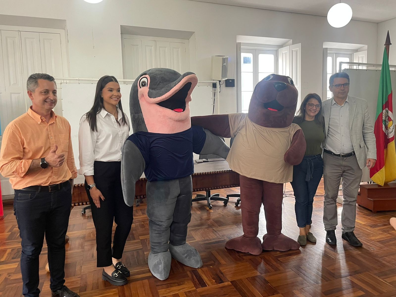 Festimar apresenta mascotes e embaixadora oficial da edição 2024
