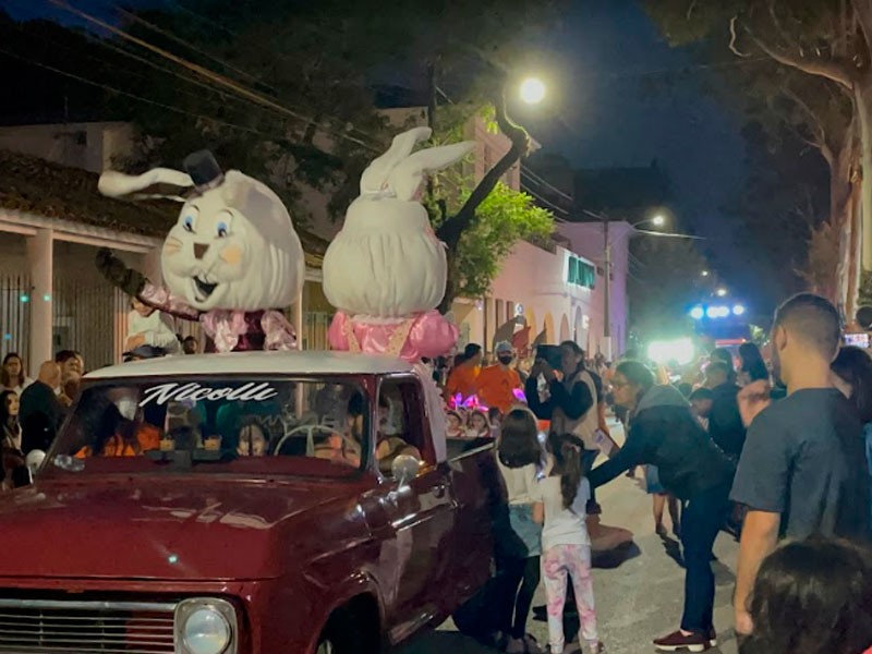 Segundo dia de desfile do Estação Páscoa foi sucesso de público no Balneário Cassino
