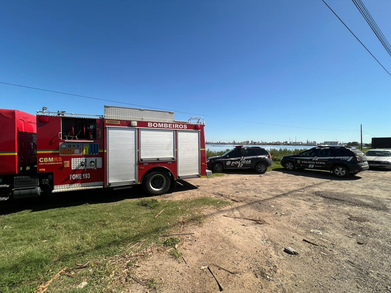 Corpo de criança de 4 anos morta em 2008 é procurado embaixo da Ponte dos Franceses, em Rio Grande