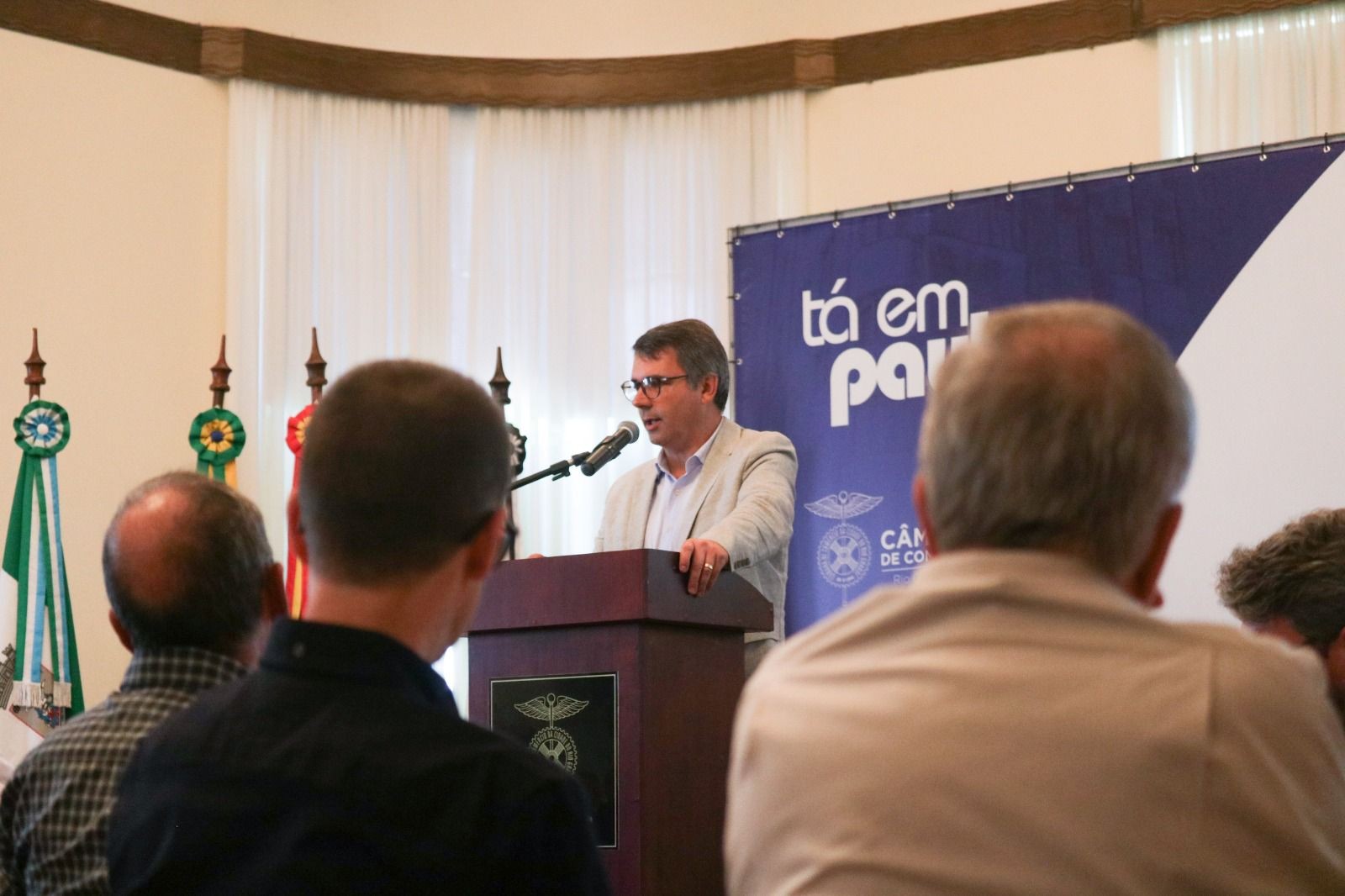 Prefeito Fábio Branco (MDB) palestra sobre "A Reconstrução do Rio Grande"