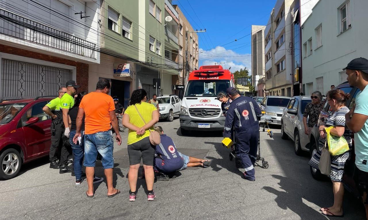 Trânsito: acidente deixa idoso ferido no Centro de Rio Grande
