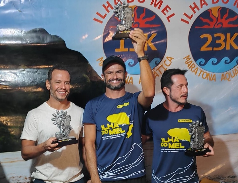 Rio-grandino é campeão de Ultramaratona da Ilha do Mel 