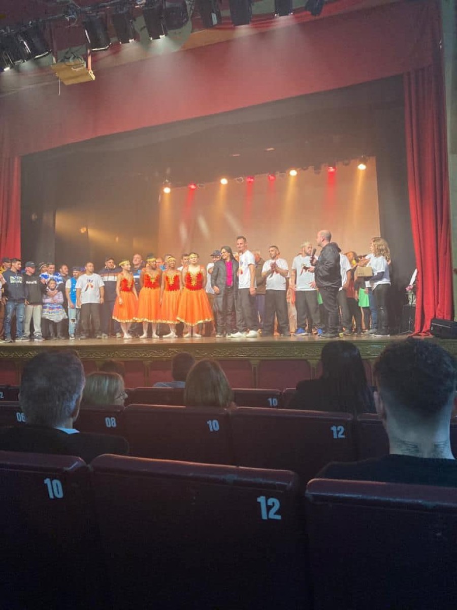 Teatro Municipal receberá o espetáculo "Recomeçar - Laços que Unem" na próxima semana