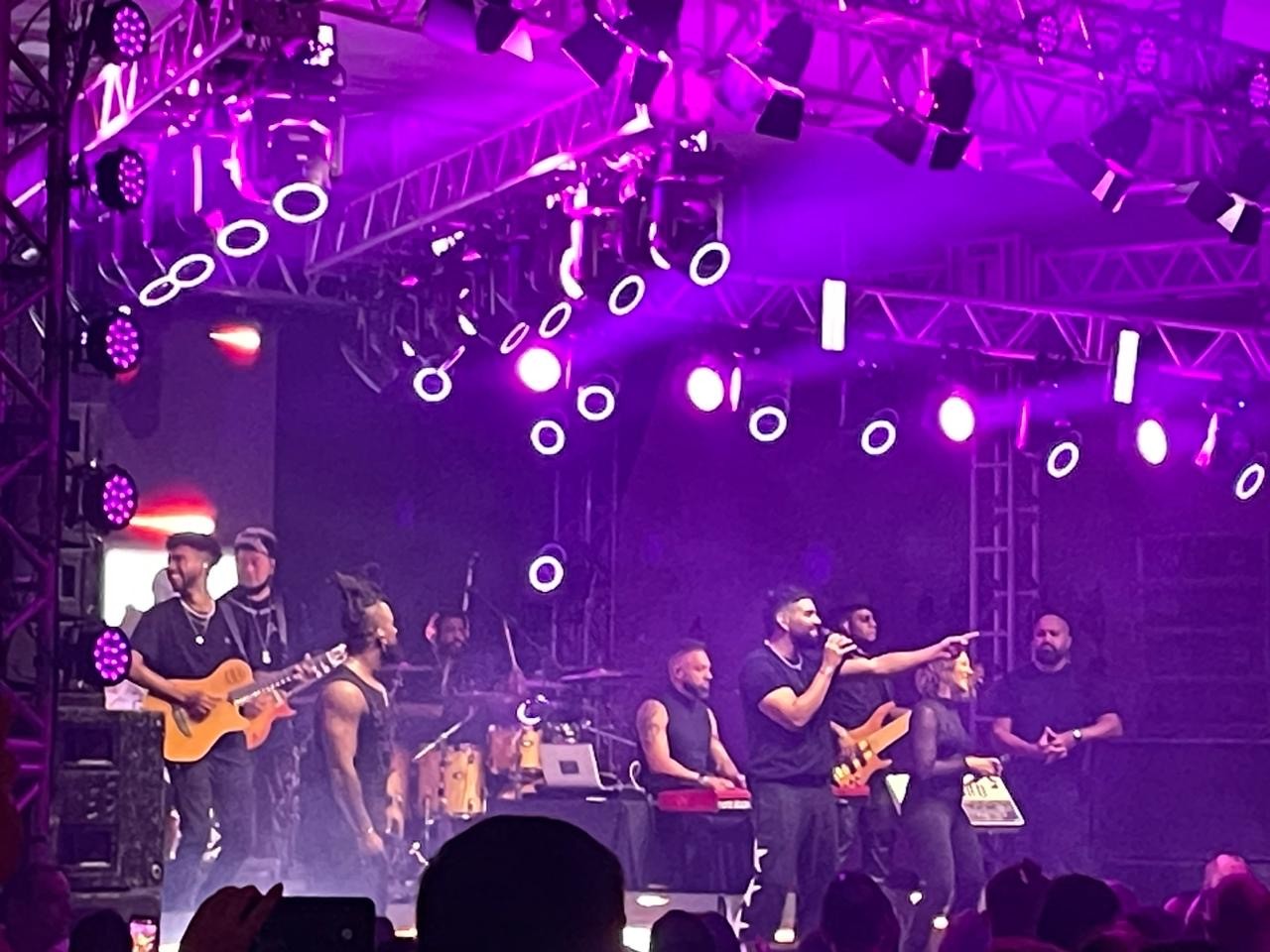 Show do Dilsinho movimentou o Balneário Cassino na sexta-feira (12)