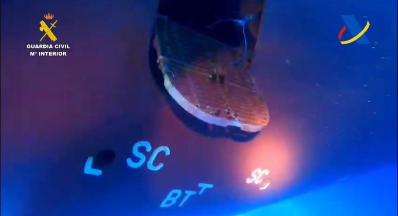 Organização criminosa utilizava mergulhadores para esconder drogas em navios do porto de Rio Grande