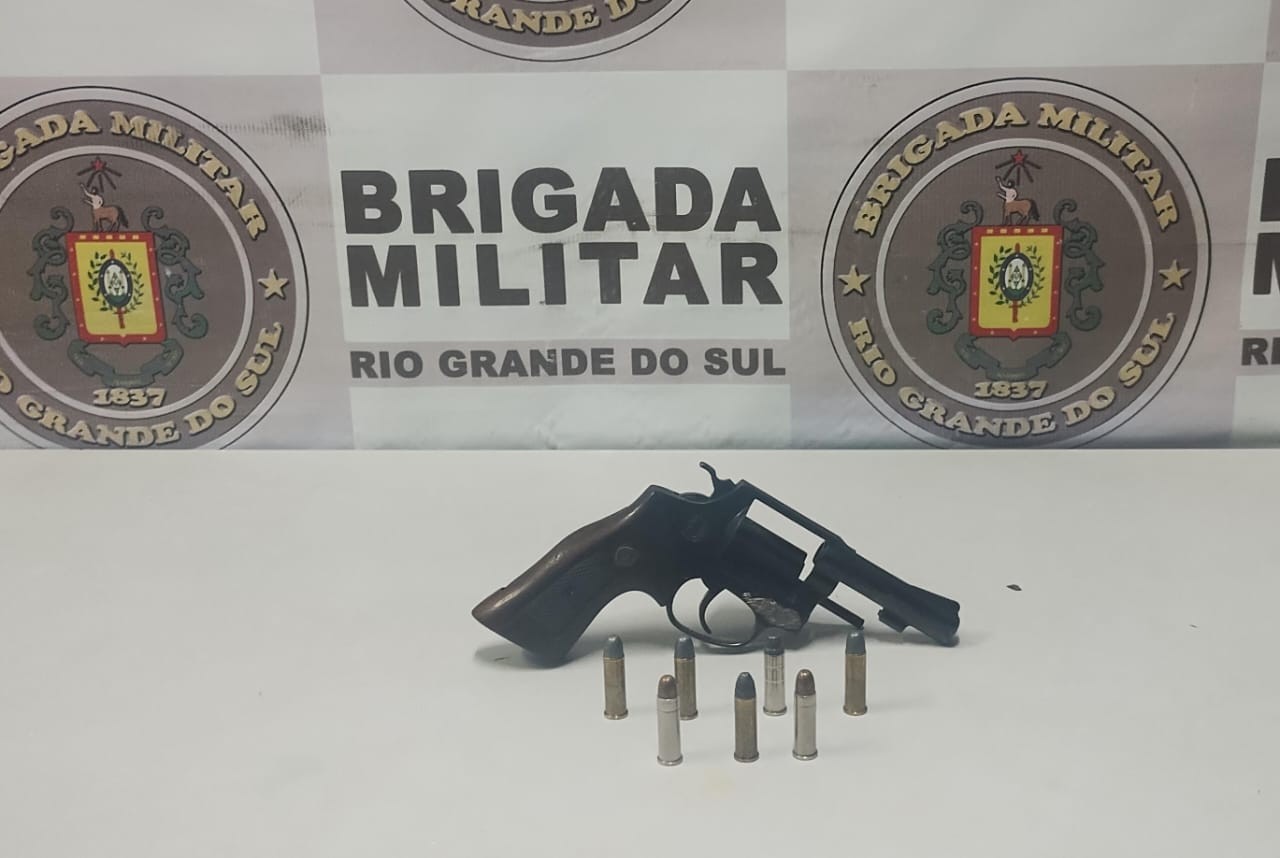 Homem é preso por porte ilegal de arma no bairro Santa Rosa, em Rio Grande