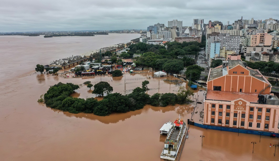 Guaíba atinge o maior nível da história e ultrapassa os cinco metros 