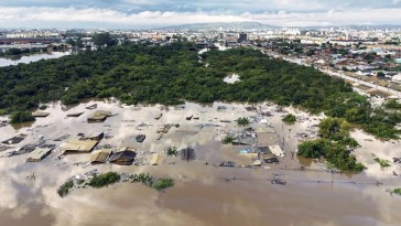 Ao menos 113 pessoas morreram pela enchente no RS, afirma a Defesa Civil