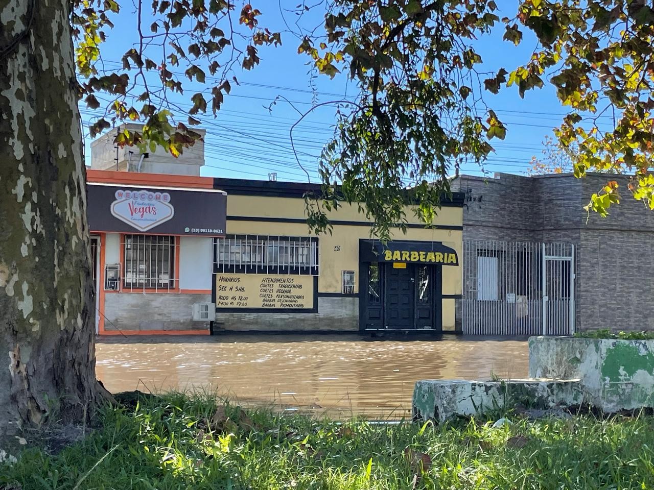 Sindilojas orienta fechamento temporário de comércios em áreas afetadas pela inundação em Rio Grande