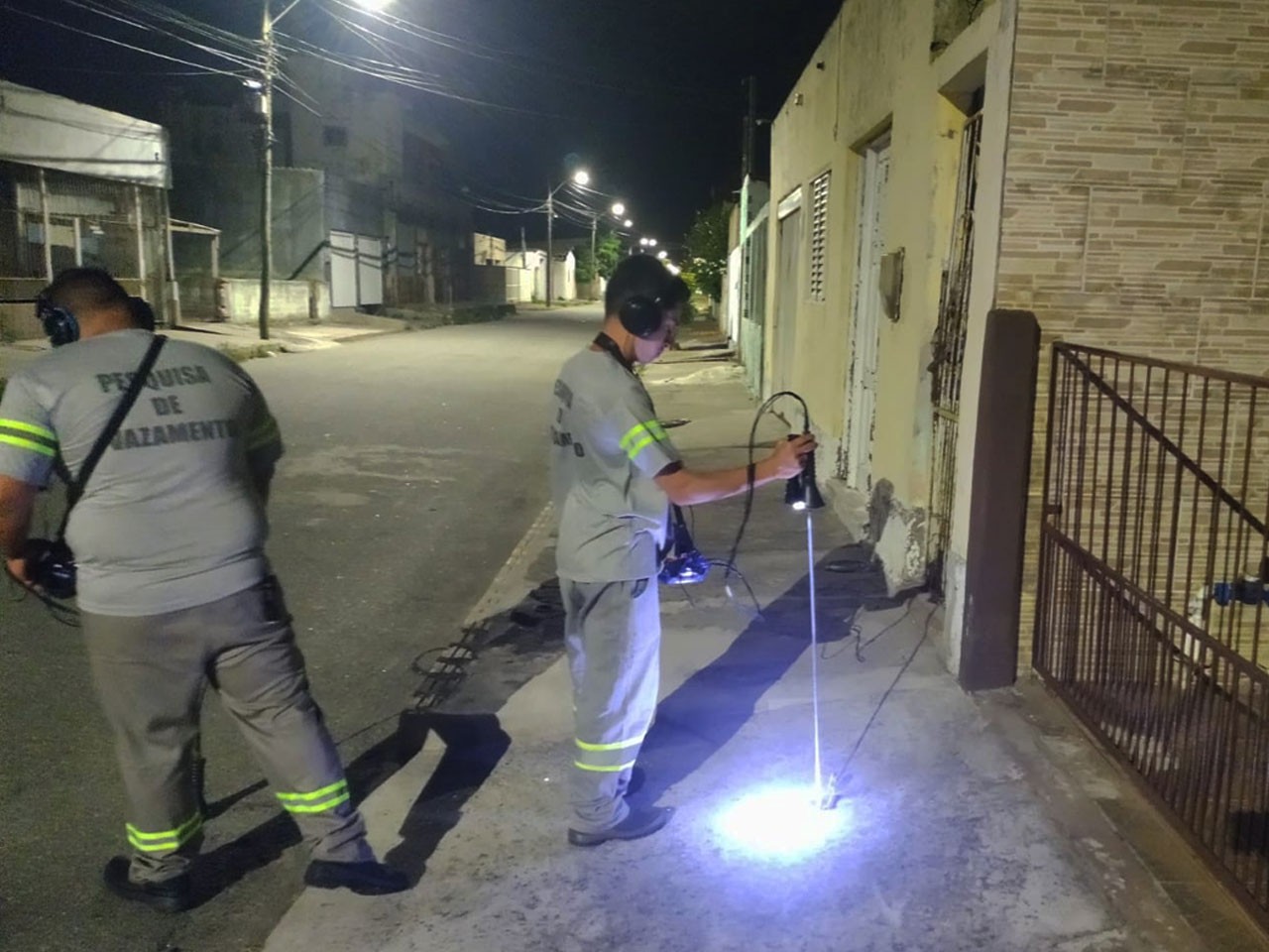 Corsan realiza pesquisa vazamentos ocultos de água no Balneário Cassino, em Rio Grande