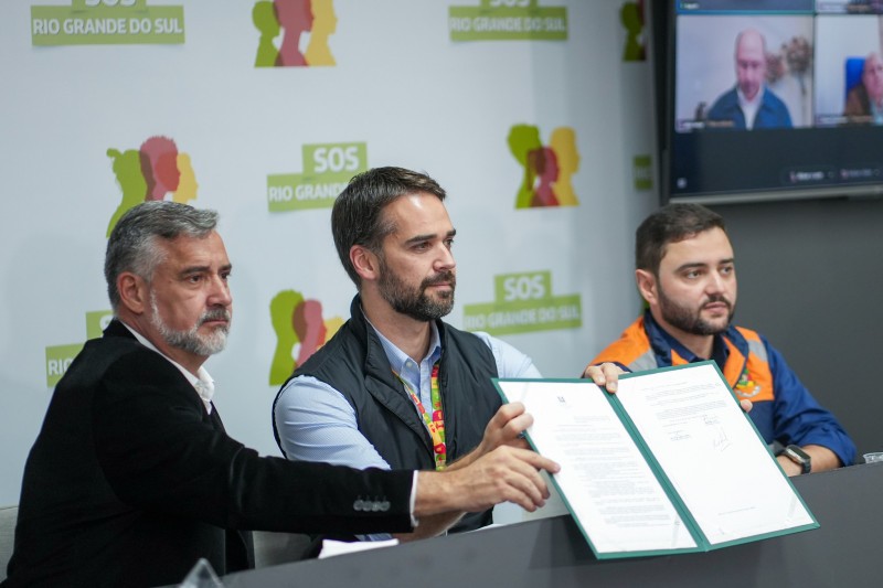 Leite sanciona lei que cria Plano Rio Grande e fundo para reconstrução