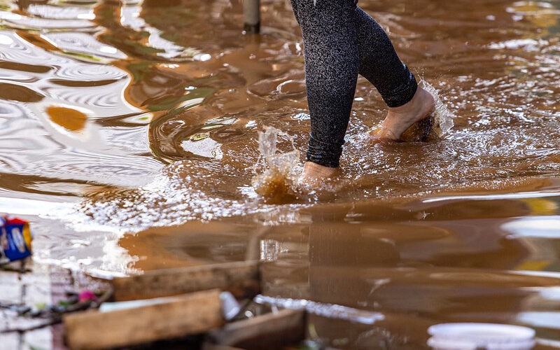 Estudantes de Medicina da FURG lançam a Cartilha do Recomeço para desabrigados e desalojados