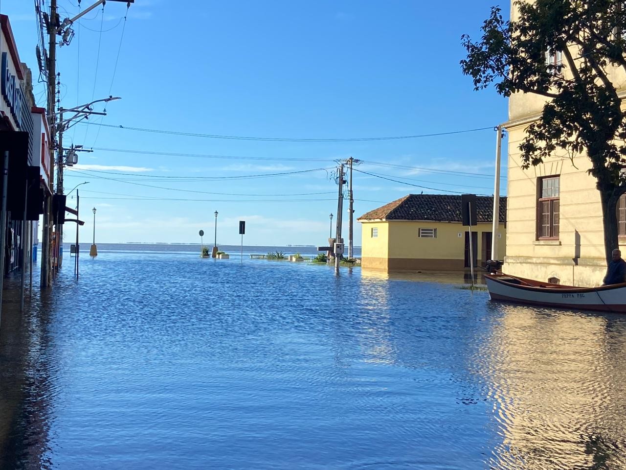 Lagoa dos Patos deve ficar 50 cm acima da cota de inundação neste sábado (1º), aponta Furg