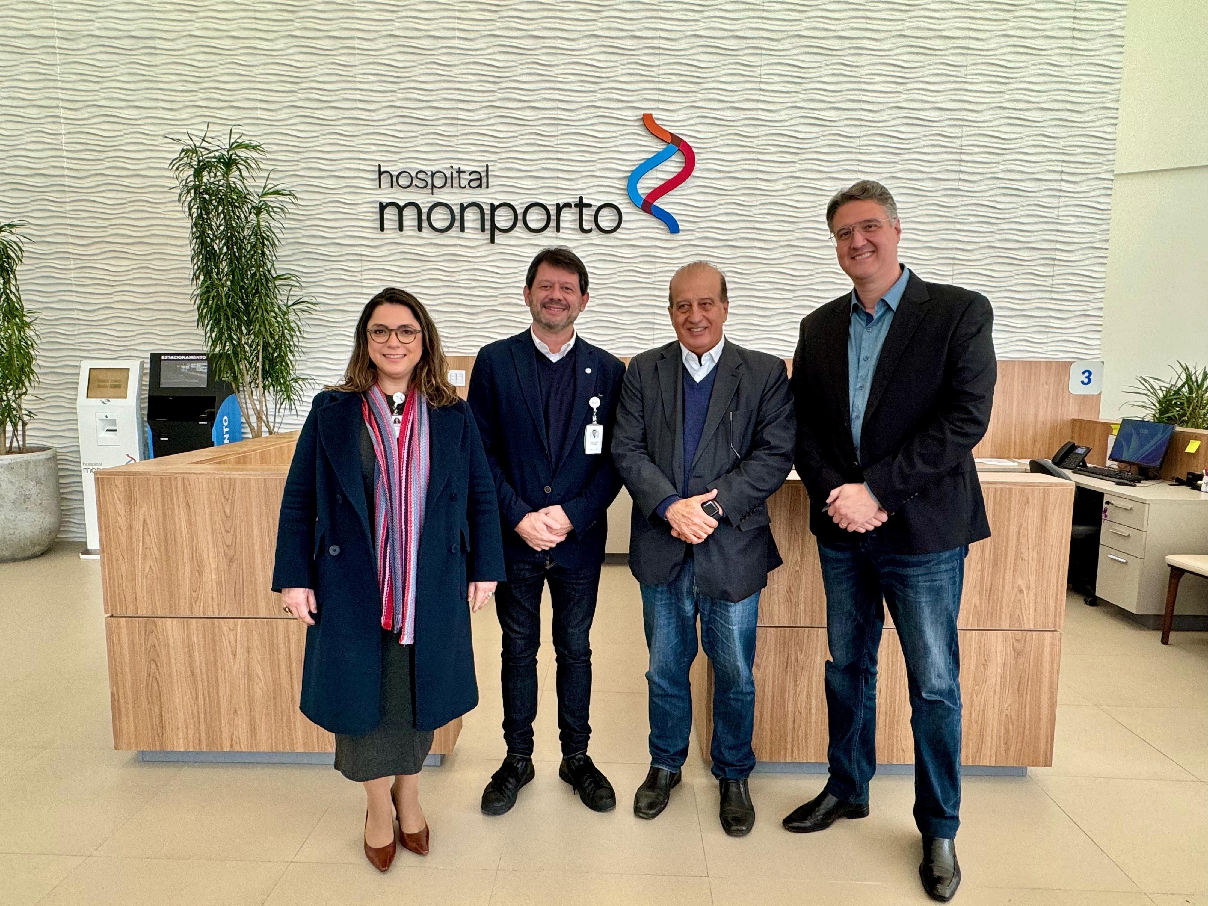 Ministro do Tribunal de Contas da União visita o Hospital Monporto