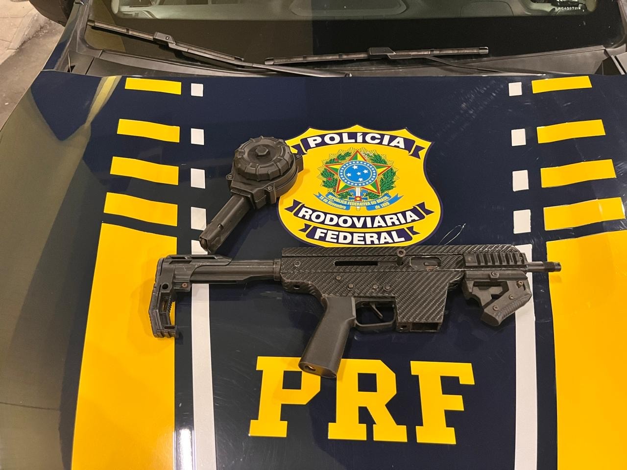 Homem é preso na BR-392 com arma longa de uso restrito