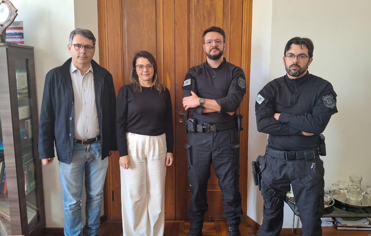 Perg e Prefeitura fabricarão camas de solteiro para famílias afetadas pelas enchentes