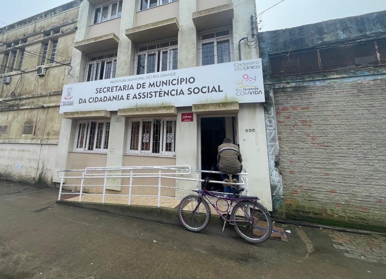 803 famílias rio-grandinas ainda não receberam o Apoio Reconstrução por falta de confirmação no gov.br	