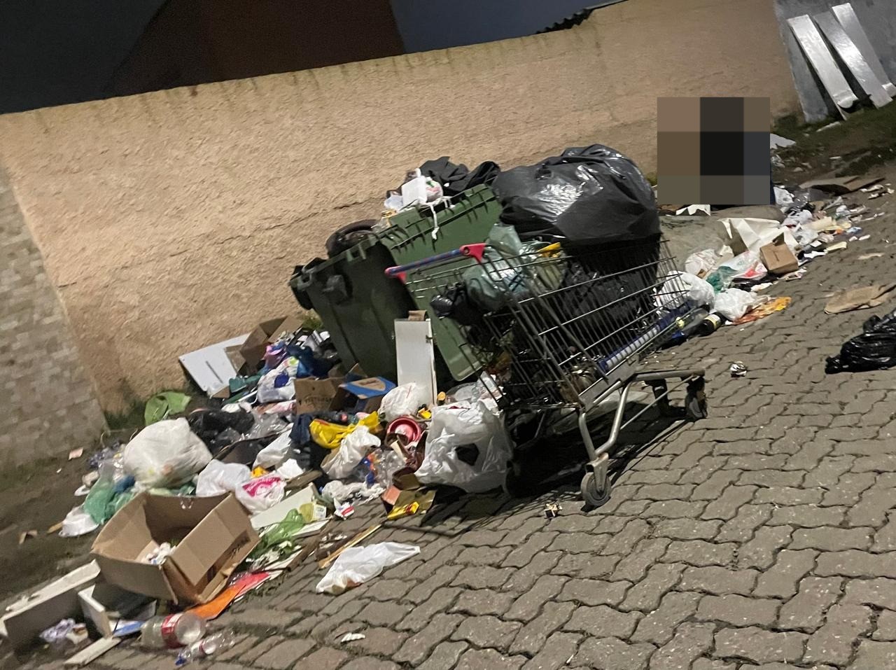 Prazo não cumprido: nova empresa de coleta de lixo ainda não assumiu o serviço em Rio Grande