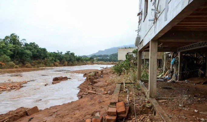 Rio Grande do Sul tem 179 mortes pelas enchentes