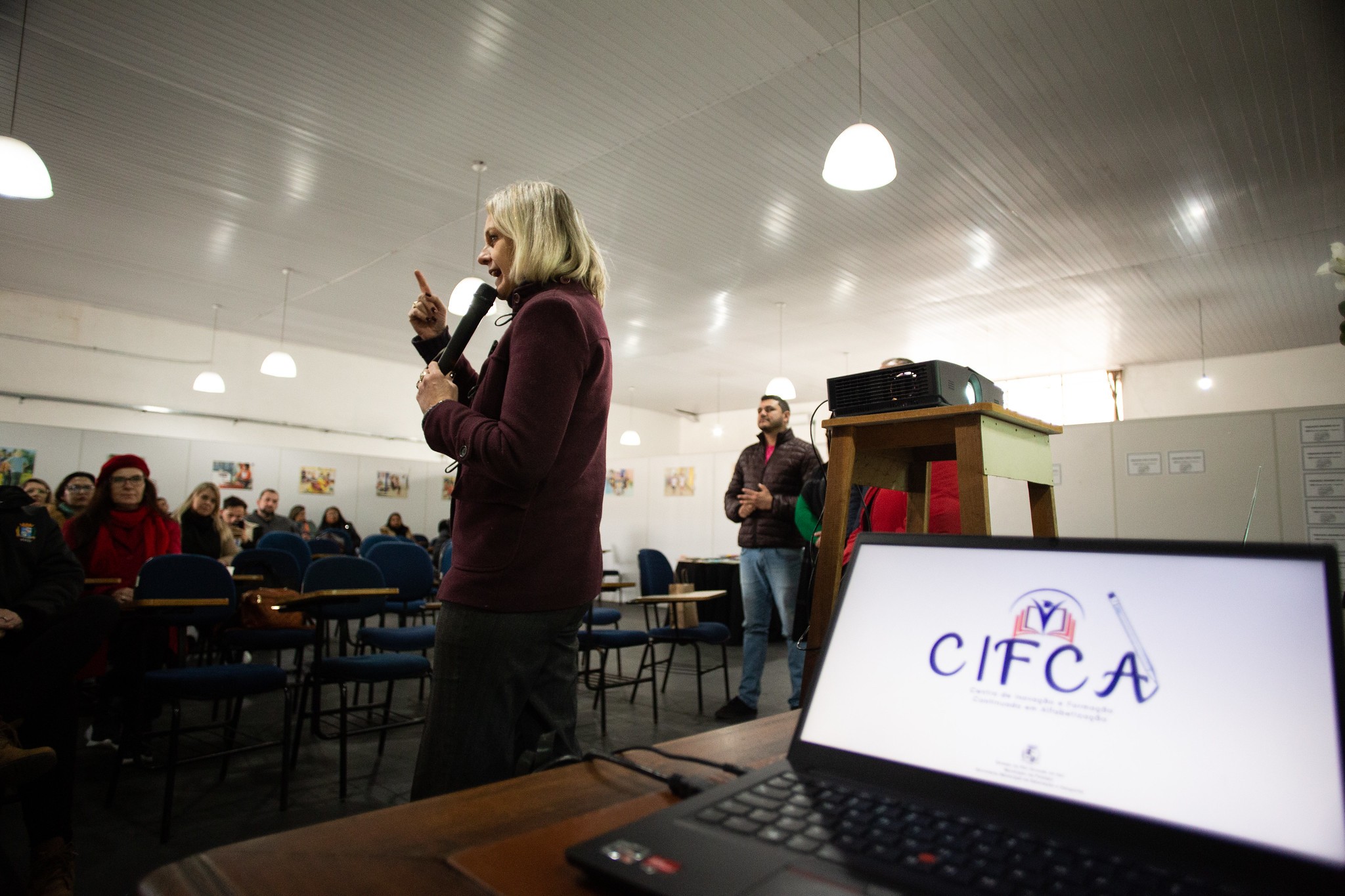 Pelotas anuncia criação de Centro de Alfabetização