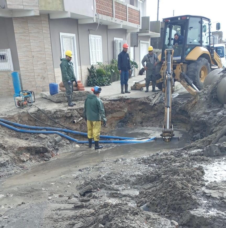Vila Militar e BGV ainda enfrentam oscilação no fornecimento de água nesta terça-feira (9)