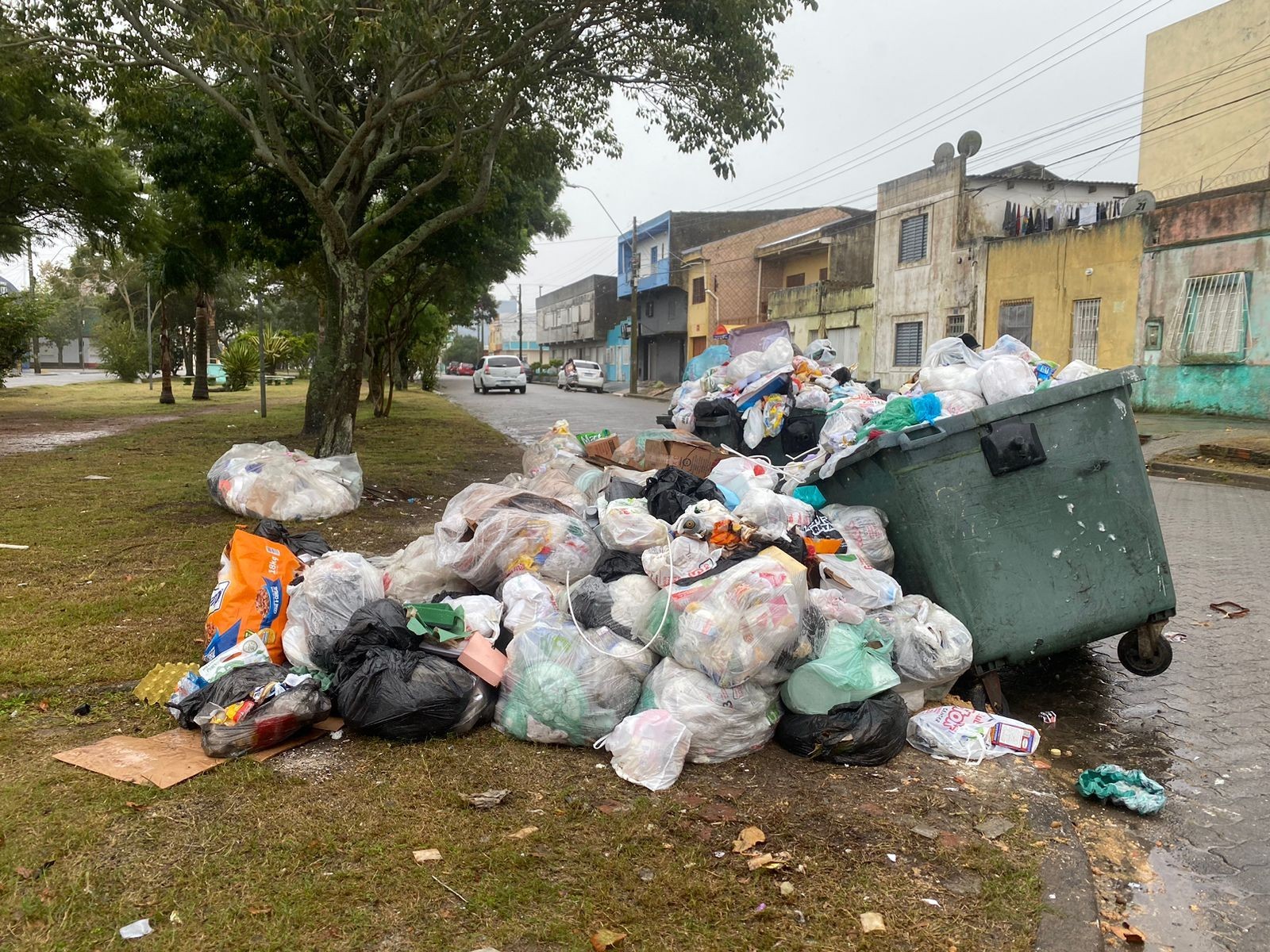 Ministério Público investiga causas da falta de coleta de lixo em Rio Grande