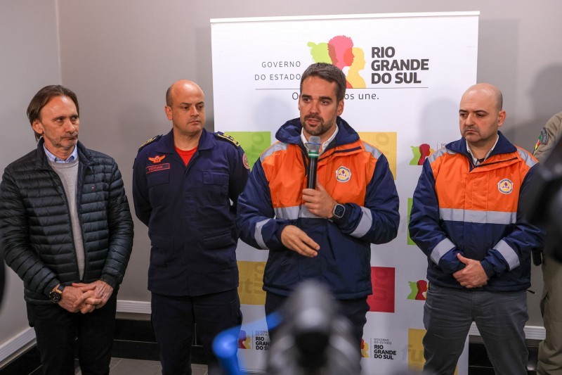 Governador faz reunião com secretários para ações sobre chuvas