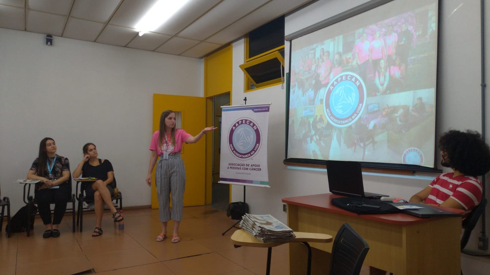 Aapecan está com agenda aberta para palestras de Outubro Rosa e Novembro Azul