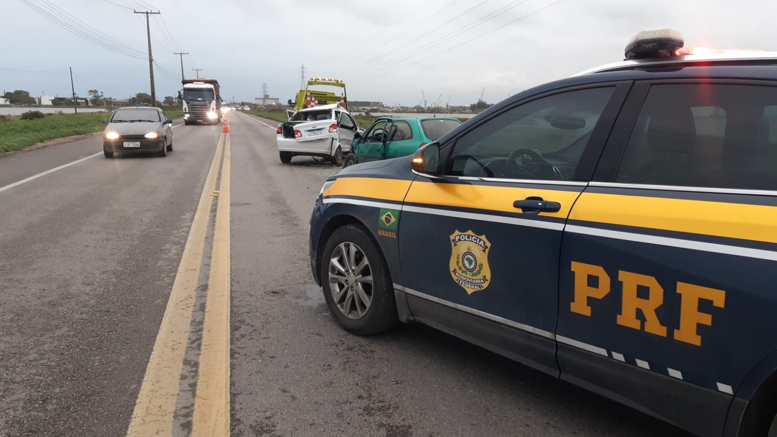 Acidente na BR-392, em Rio Grande, deixa condutores feridos nesta terça-feira (26)