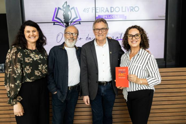 Pelotas anuncia data da 49ª Feira do Livro