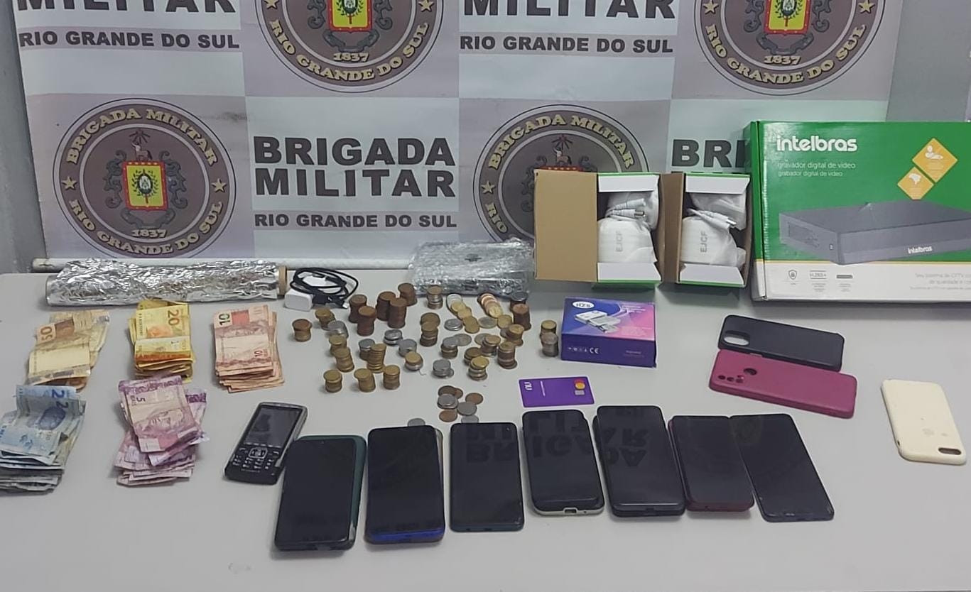 Brigada Militar prende homem por roubo a pedestre em Rio Grande