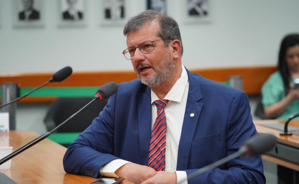 Deputado Alexandre Lindenmeyer (PT) protocola PL para tornar obrigatório uso de material biodegradável em embalagens de alimentos