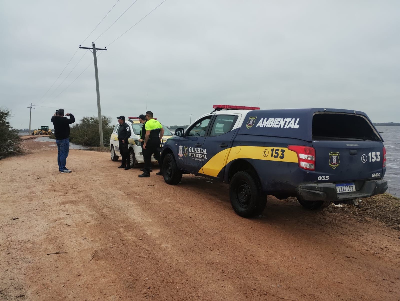 Acesso à Ilha da Torotama é bloqueado por conta de cheia da Lagoa dos Patos