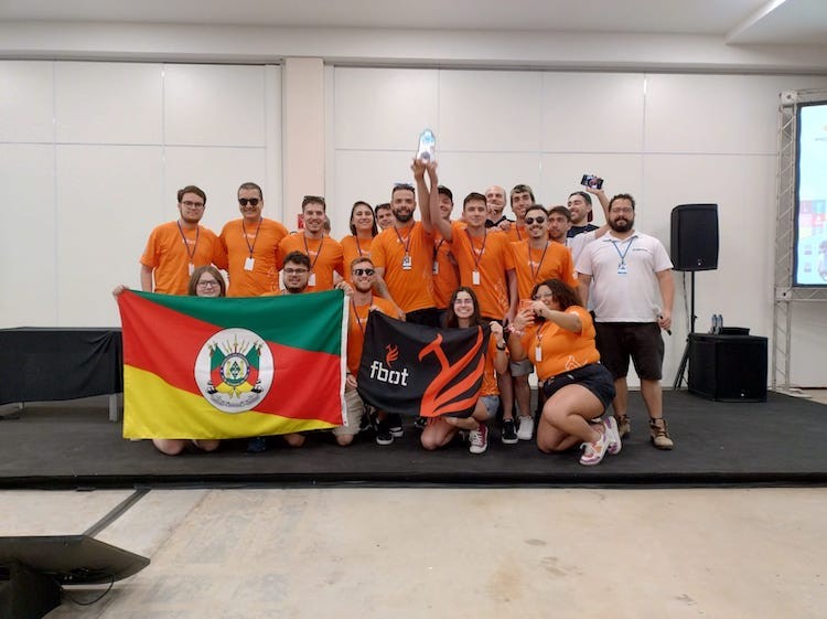 Estudantes da Furg conquistam bicampeonato na Competição Brasileira de Robótica 2023