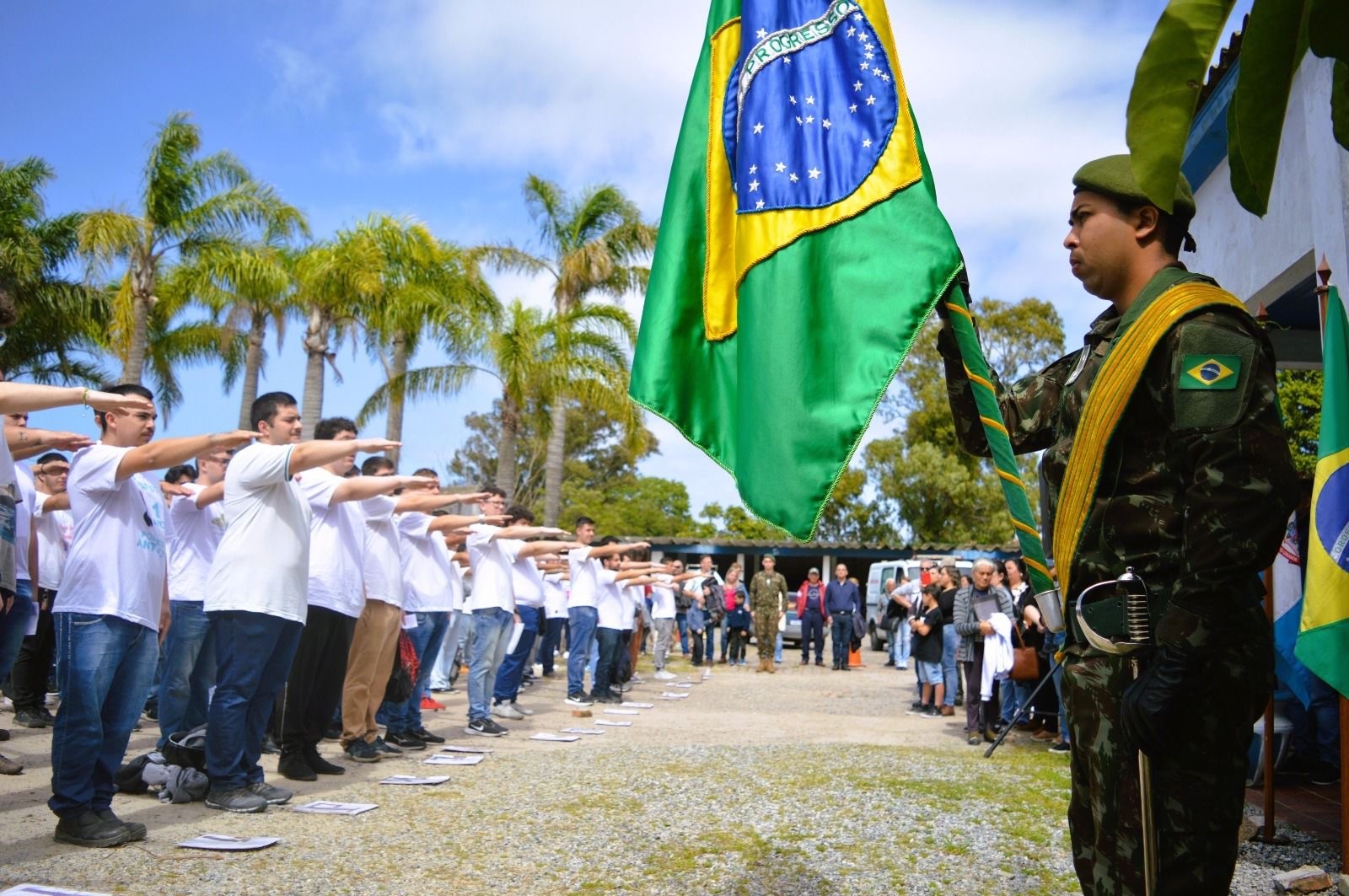 Junta de Serviço Militar realizou cerimônia de juramento à bandeira na sexta-feira (20)